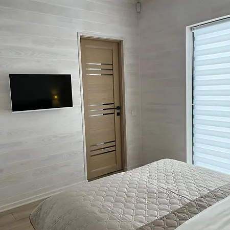 Barn S&s House Микуличин